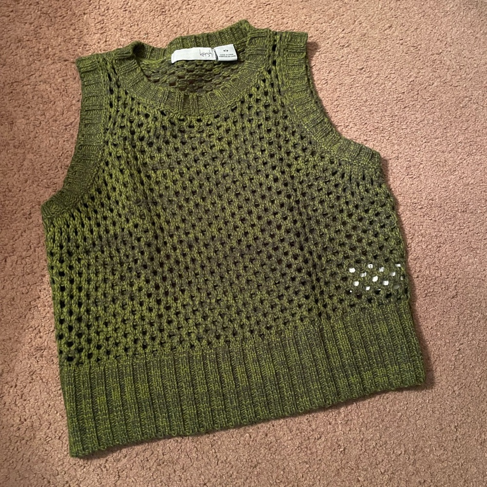 Kersh Green Sleeveless Knit Top